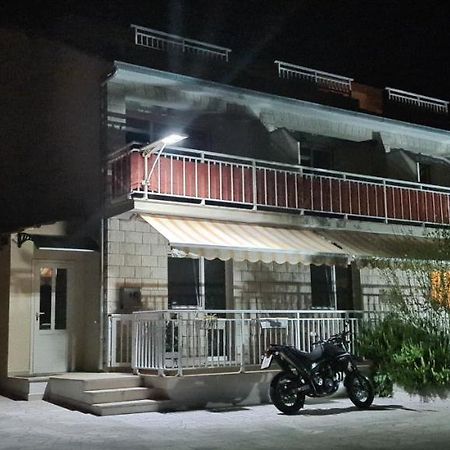 Luxury Apartments Oasis Lumbarda Ngoại thất bức ảnh