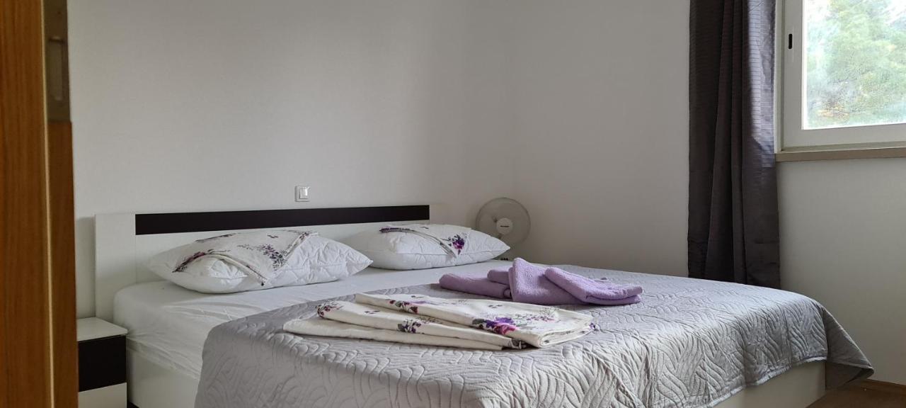 Luxury Apartments Oasis Lumbarda Ngoại thất bức ảnh