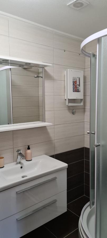Luxury Apartments Oasis Lumbarda Ngoại thất bức ảnh