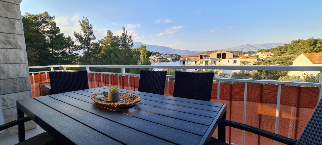 Luxury Apartments Oasis Lumbarda Ngoại thất bức ảnh
