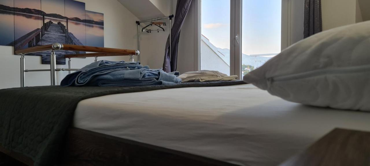 Luxury Apartments Oasis Lumbarda Ngoại thất bức ảnh